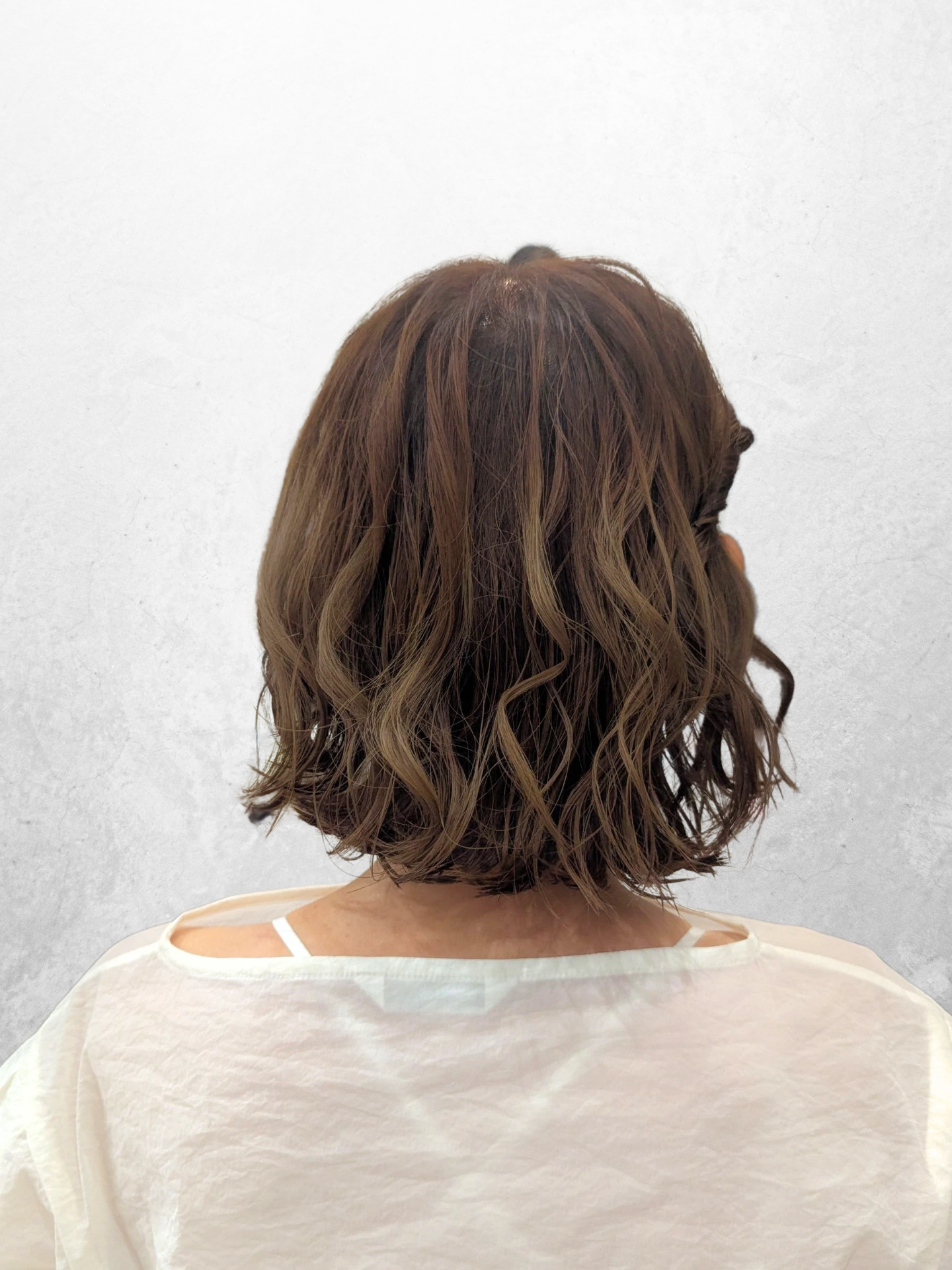 似合わせヘアメイク スタイル 13 後ろ姿